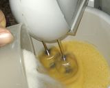 Foto del paso 1 de la receta: Budín de vainilla con chispas de chocolate