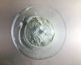 A picture of step 7 of Strawberry and Chocolate Raisin Cupcakes.