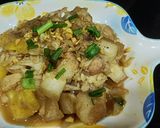 Hình bước làm 1 của món Cơm nhà với các món từ cá cơm và đậu rồng