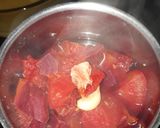 A picture of step 3 of Tomato beetroot soup.
