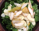 Foto del paso 3 de la receta: Ensalada roquefort con pera y manzana