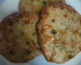 Gambar langkah 5 resipi Boxty Irish Potato Pancakes.