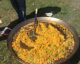 Foto del paso 5 de la receta: Paella campera a fuego para un regimiento