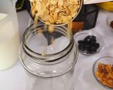 A picture of step 1 of Coffee overnight oats.