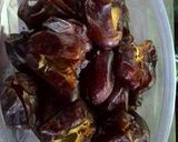 Foto langkah ke 2 dari resep Kurma coklat mede keju.