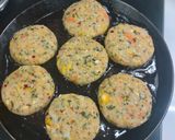 A picture of step 3 of Potato sweet corn cutlets.