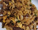 Foto langkah ke 3 dari resep Kwetiau goreng ayam.