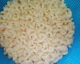 A picture of step 1 of Chiken Mecroni #Eidkimeethas.