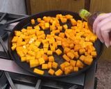 Foto del paso 1 de la receta: Quesadillas de calabaza, choclo y pollo