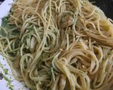 Foto del paso 7 de la receta: Camarones con salsa de espinacas y fideos