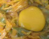 Foto langkah ke 4 dari resep Telur orak arik sayuran.