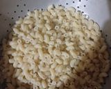 Foto del paso 1 de la receta: Ensalada de coditos con salchichas versión #2 🇲🇽😍
