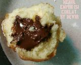Foto langkah ke 5 dari resep Donat goreng isi coklat.
