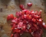 Virslis lecsó tarhonyával recept fázis 1 fotója