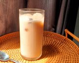Hình bước làm 3 của món Trà sữa khoai môn trân châu