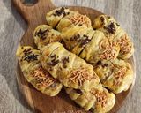 Foto langkah ke 5 dari resep Bolen Lilit.