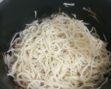 A picture of step 3 of Veg hakka noodles.