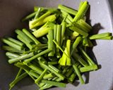 Hình bước làm 1 của món Khổ qua xào trứng