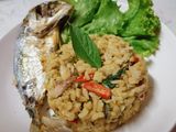 ข้าวผัดแกงเขียวหวานปลาทู (คลีน)