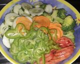 Foto del paso 4 de la receta: Jugo de chía y naranja🍹/ Ensalada 🥗