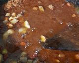 A picture of step 8 of Kesar Pista Rabdi In Qiwami Seviyan Bowl.