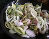 A picture of step 1 of Sig's Creamy Cheesy Leeks and Bacon.