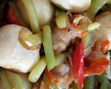 Foto langkah ke 6 dari resep Tumis Labu Siam Pedas.