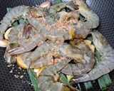 รูปขั้นตอนการทำที่ 4 ของ กุ้งอบเกลือ