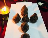 A picture of step 4 of Oreo biscuit dry fruits modak.