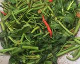 Foto langkah ke 3 dari resep Kangkung cah Ebi.