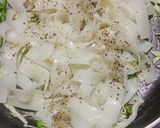 A picture of step 5 of Spicy fettuccine pasta.