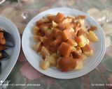 A picture of step 9 of Patatas Bravas.