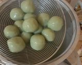Foto langkah ke 5 dari resep Klepon isi Gula merah.