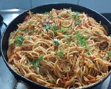 A picture of step 5 of Chinese Egg Hakka noodles.