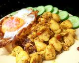 รูปขั้นตอนการทำที่ 3 ของ อกไก่ผัดขมิ้นสมุนไพรไข่ดาวกรอบ Spicy Tumeric Chicken🌶️ 🐓 🍳