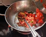 A picture of step 1 of Puffed rice upma.