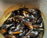 Foto del paso 4 de la receta: Mejillones con salsa de tomate. Olla GM