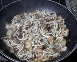 Foto del paso 4 de la receta: Champiñones con gambas y angulas