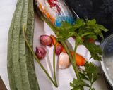 Foto langkah ke 1 dari resep Bening Oyong Soun.