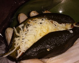 Foto del paso 3 de la receta: Pimientos Poblano Empanizados Rellenos Con Cordero Rallado Y Queso