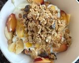 Foto del paso 2 de la receta: Yogurt con frutas y granola