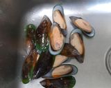 Foto langkah ke 1 dari resep Kerang hijau panggang keju.