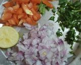 A picture of step 1 of Mumbayia bhel.