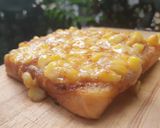 รูปขั้นตอนการทำที่ 3 ของ Corn and Miso-Butter Toast ขนมปังข้าวโพดย่างเนยมิโซะน้ำผึ้ง