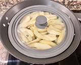 Foto del paso 3 de la receta: Pastel de chocolate y pera caramelizada al ron