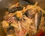 A picture of step 2 of Braised Mackerel with Young Jackfruit Fibers.