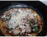 A picture of step 4 of Omelette Pizza.