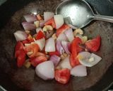 A picture of step 2 of Paneer Masala.