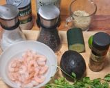 Foto del paso 1 de la receta: Bowl de quinoa y camarones