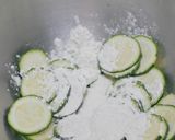 Foto langkah ke 1 dari resep Korean Style Zucchini Slice Pan Fried - Hobak Jeon 호박전.